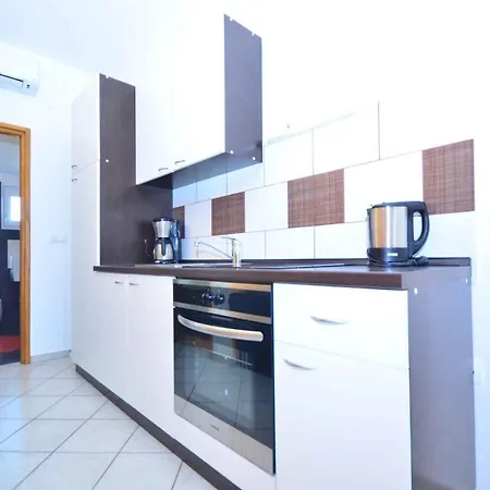 Apartment In - Insel 41306 Vir