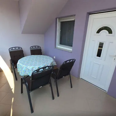 In - Insel 41306 Apartment Vir